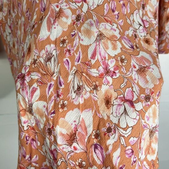 Rachel Zoe High Low Floral Boho Blouse with Bell Sleeves Size Small - Picture 11 of 11